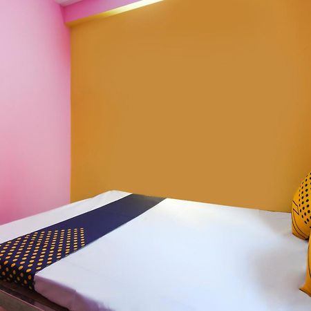 Spot On Hotel O Maa Rakhakali Bhawan Garden Reach Exterior foto